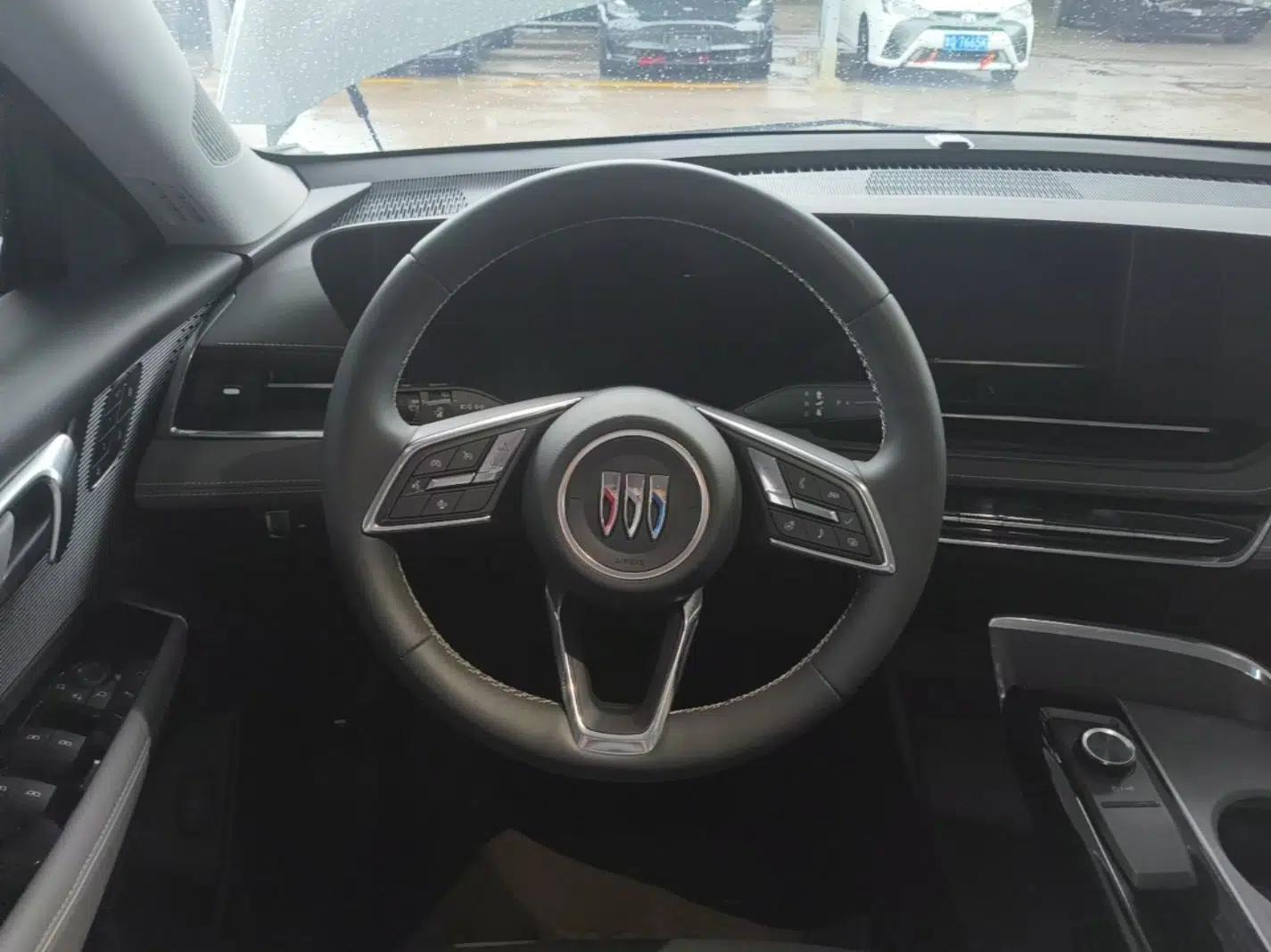 Buick E5 2025 Model 620KM Prestige Edition — миниатюра 13