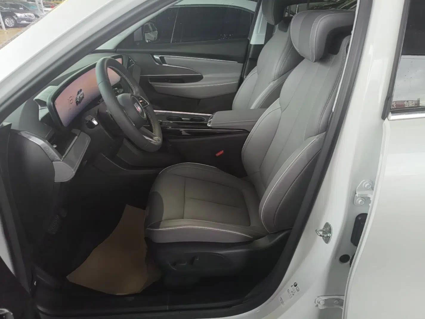 Buick E5 2025 Model 620KM Prestige Edition — миниатюра 17