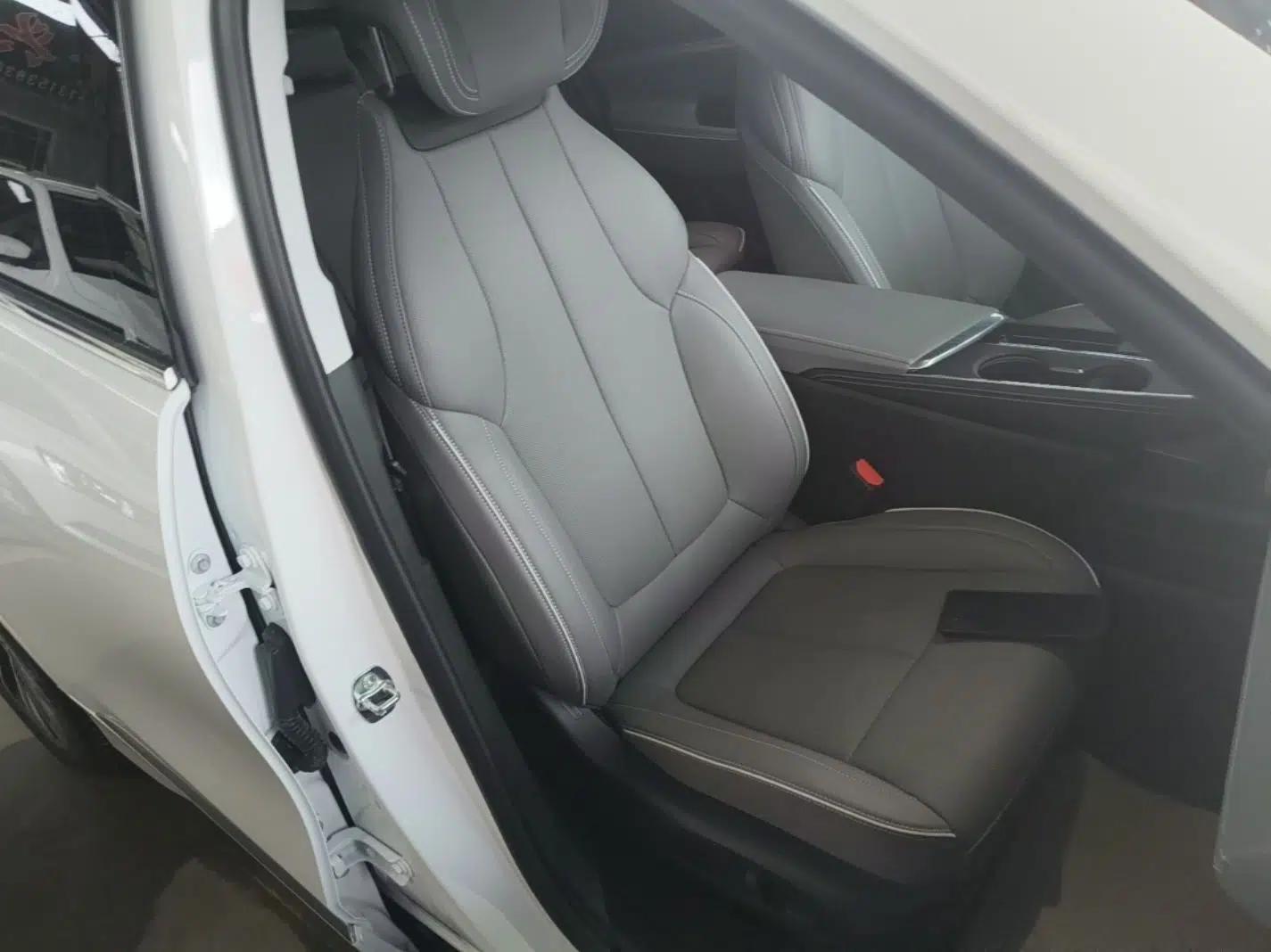 Buick E5 2025 Model 620KM Prestige Edition — миниатюра 19