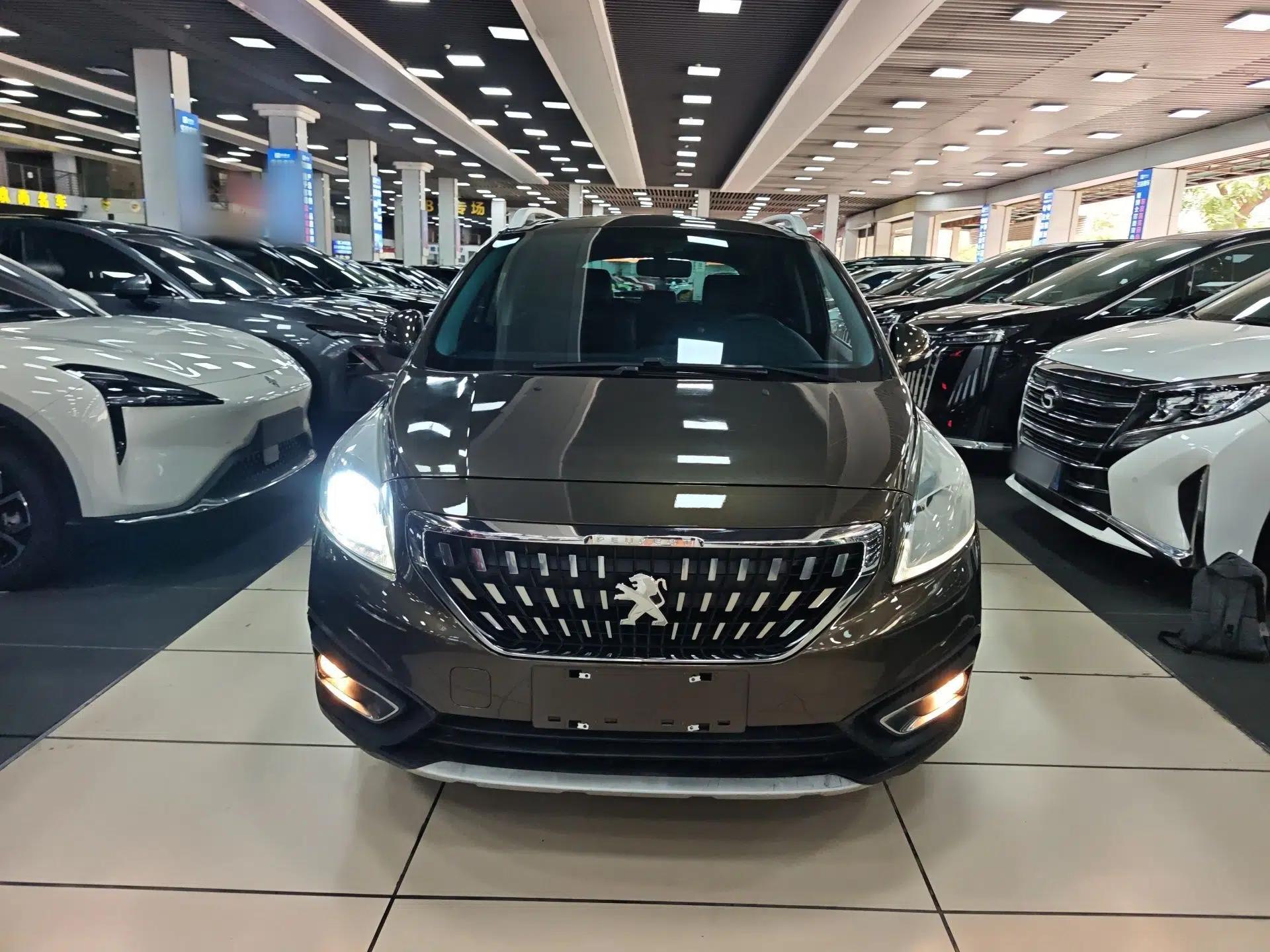 Peugeot 3008 2016 1.6THP Automatic Classic Edition — миниатюра 2