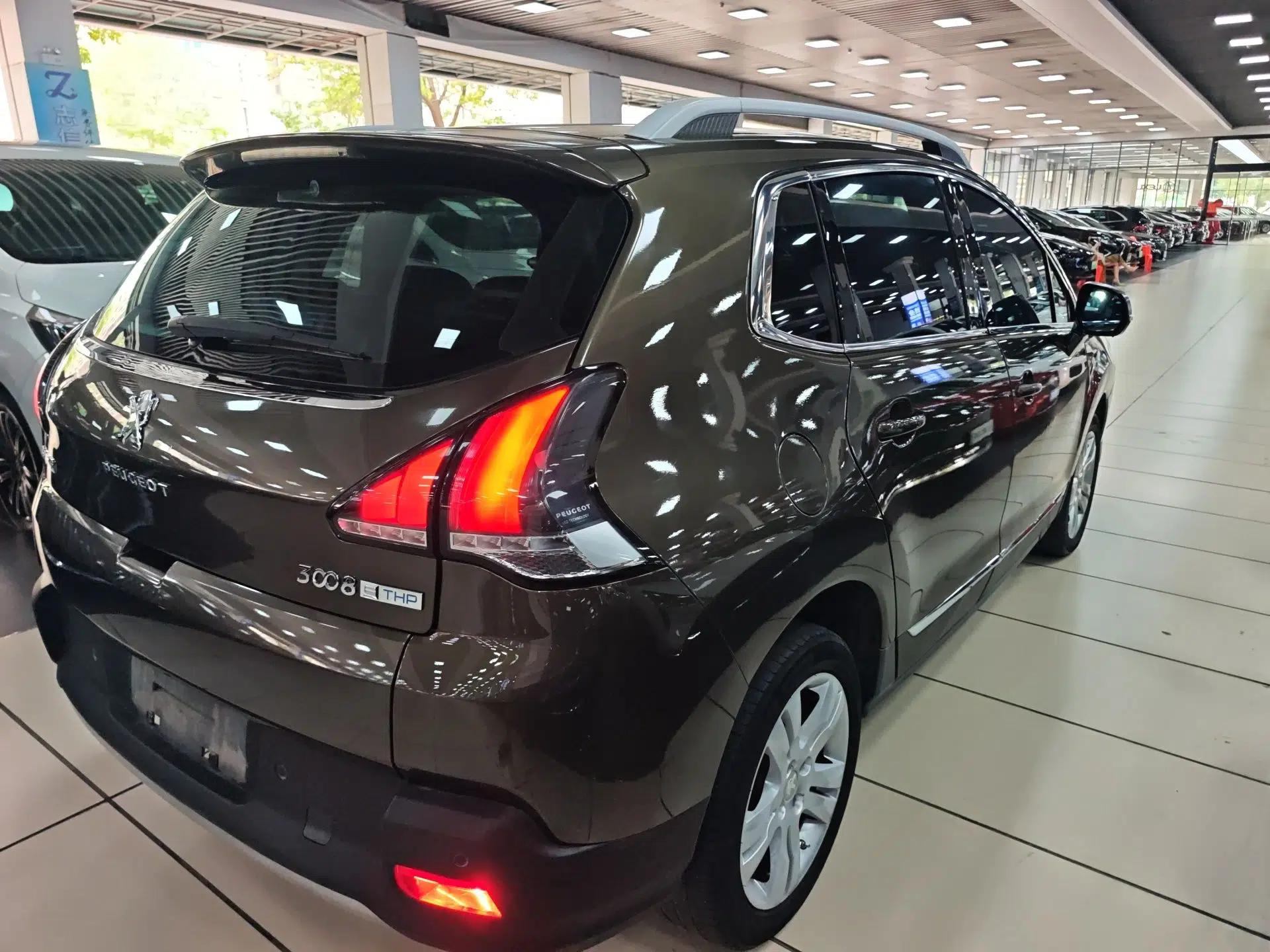 Peugeot 3008 2016 1.6THP Automatic Classic Edition — миниатюра 6