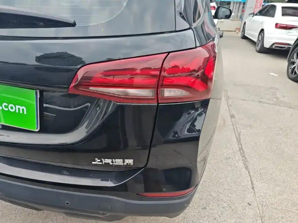 2021 Chevrolet Equinox 535T Cross Edition — миниатюра 8