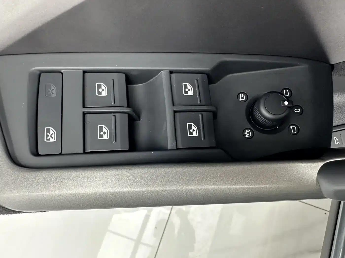 Audi Q3 2023 35 TFSI Fashion Dynamic (1.4T) — миниатюра 12