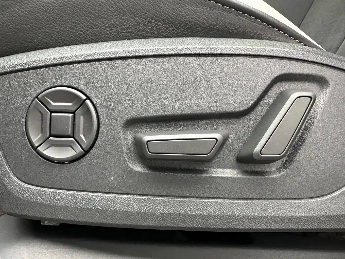 Audi Q3 2023 35 TFSI Fashion Dynamic (1.4T) — миниатюра 13