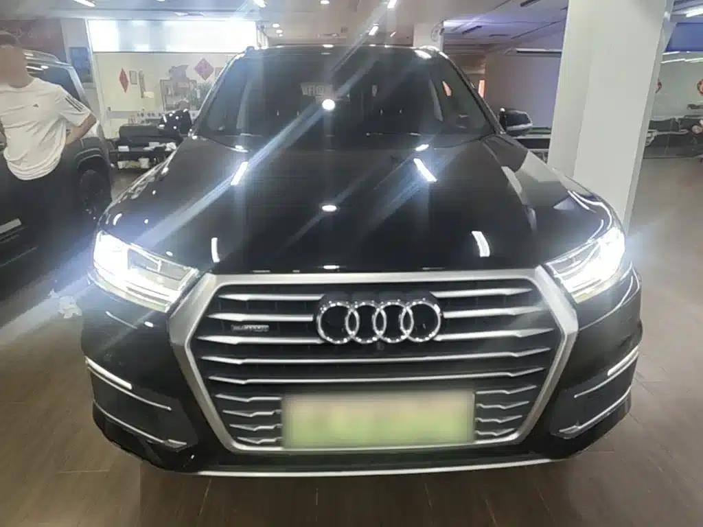 Audi Q7 PHEV 2019 55 e-tron — миниатюра 3