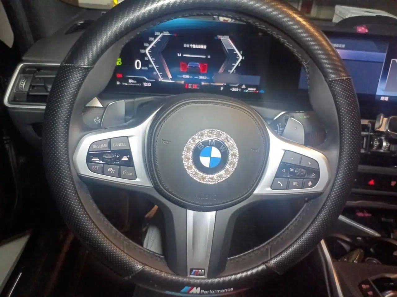 BMW 3 Series 2023 330Li M Sport Night Edition Package — миниатюра 10