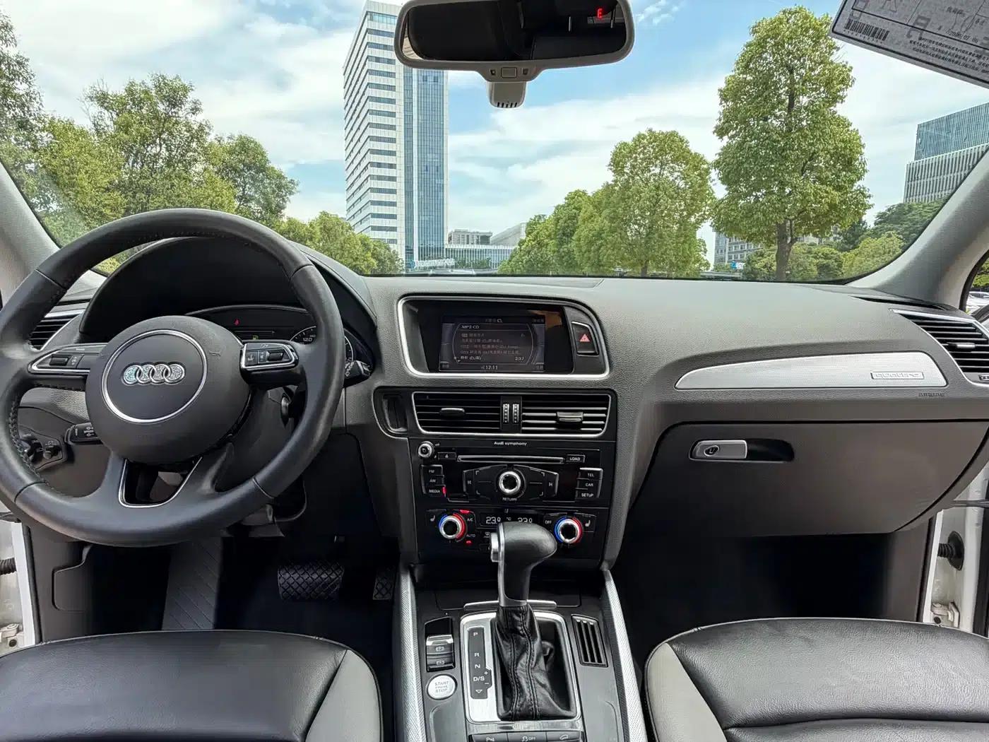 Audi Q5 2018 Classic Edition 40 TFSI Technology — миниатюра 11