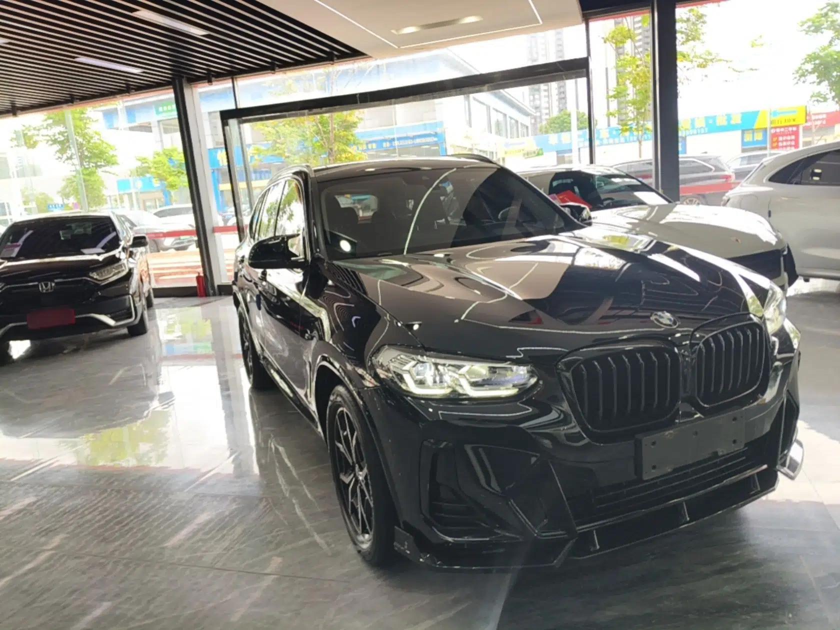 BMW X3 2023 xDrive25i M Sport Package — миниатюра 3