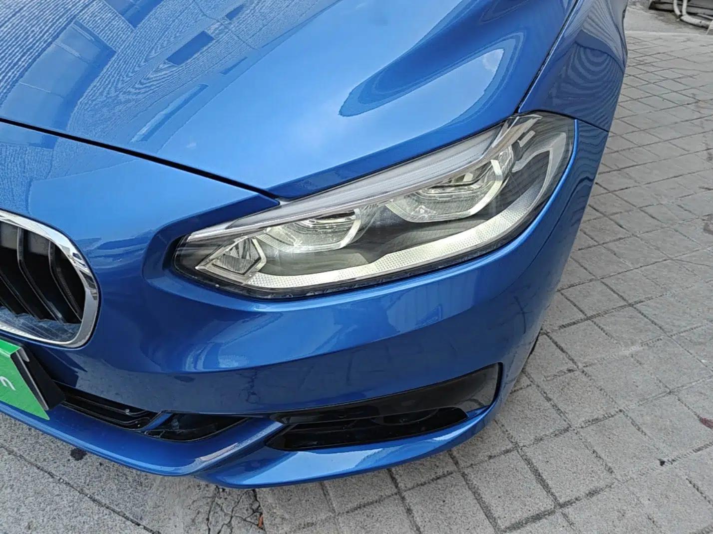 BMW 1 Series 2018 118i Sport Edition — миниатюра 8