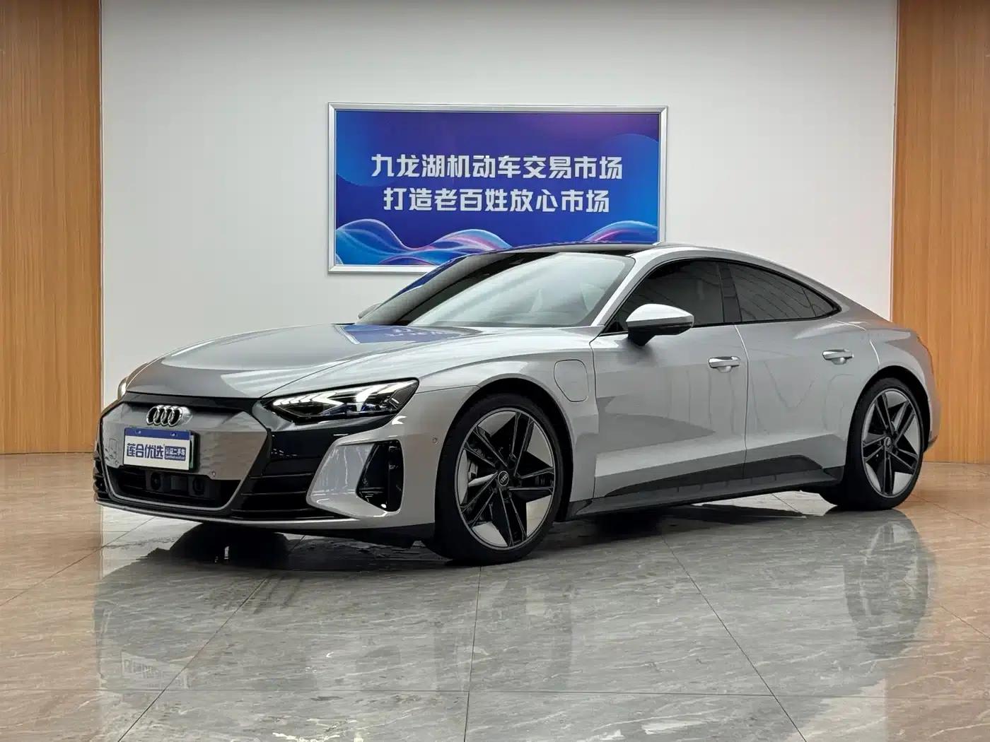 Audi e-tron GT 2023 Base Model — миниатюра 1