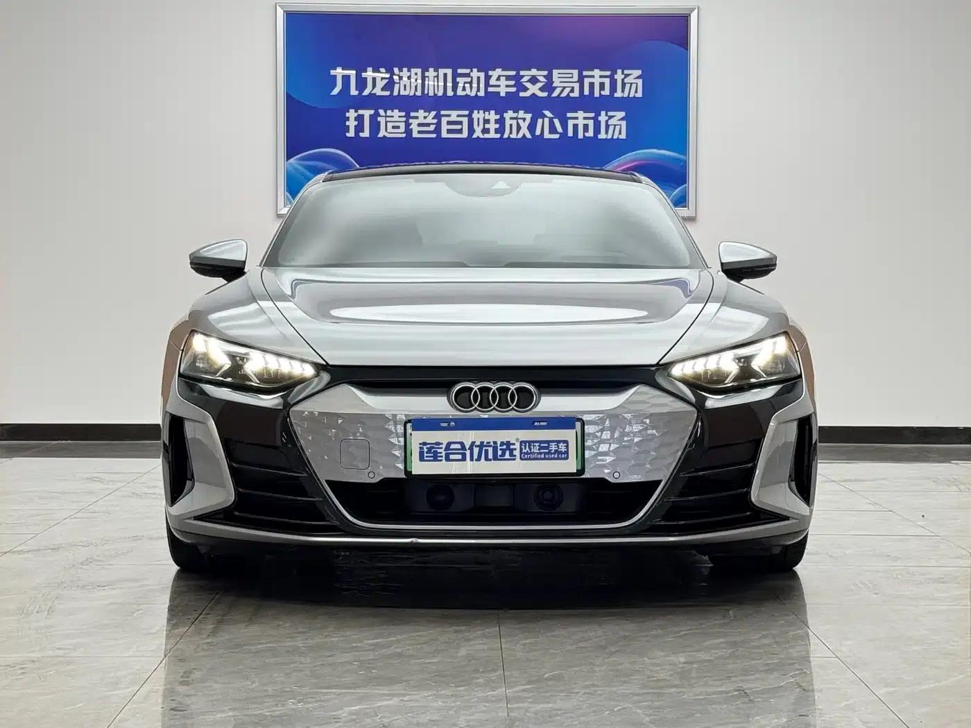 Audi e-tron GT 2023 Base Model — миниатюра 2