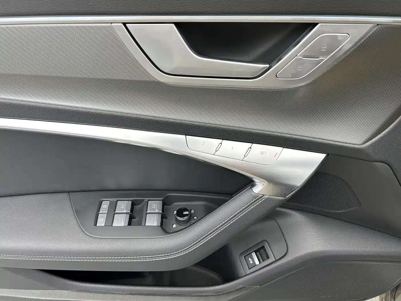 2023 Audi A6 Imported Allroad Quattro 55 TFSI Premium Off-Road Model — миниатюра 4