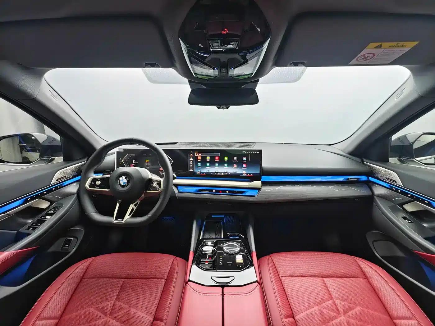 2024 BMW 5 Series 530Li Luxury M Sport Package — миниатюра 13