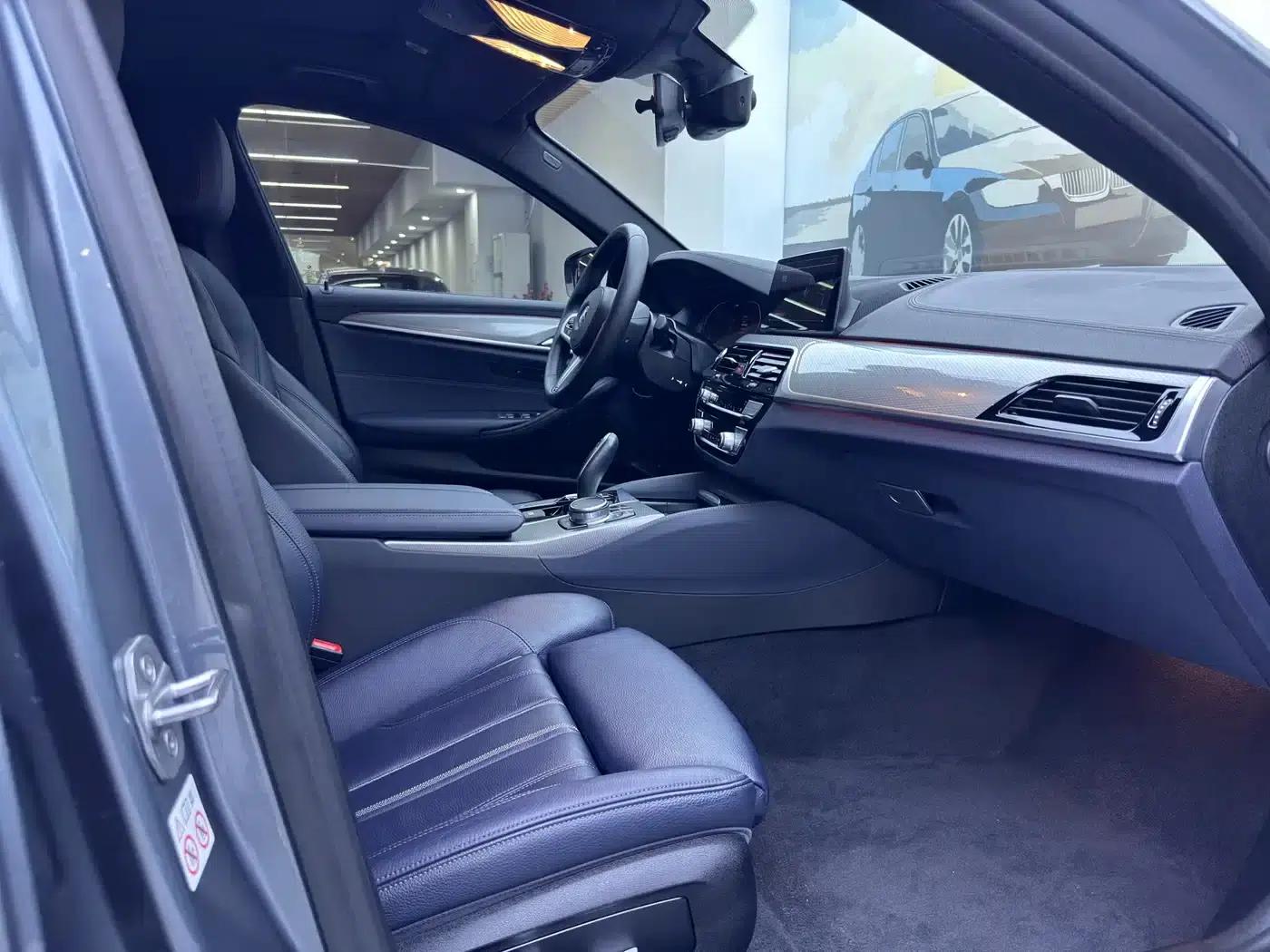 BMW 5 Series (Imported) 2020 525i M Sport Package — миниатюра 18