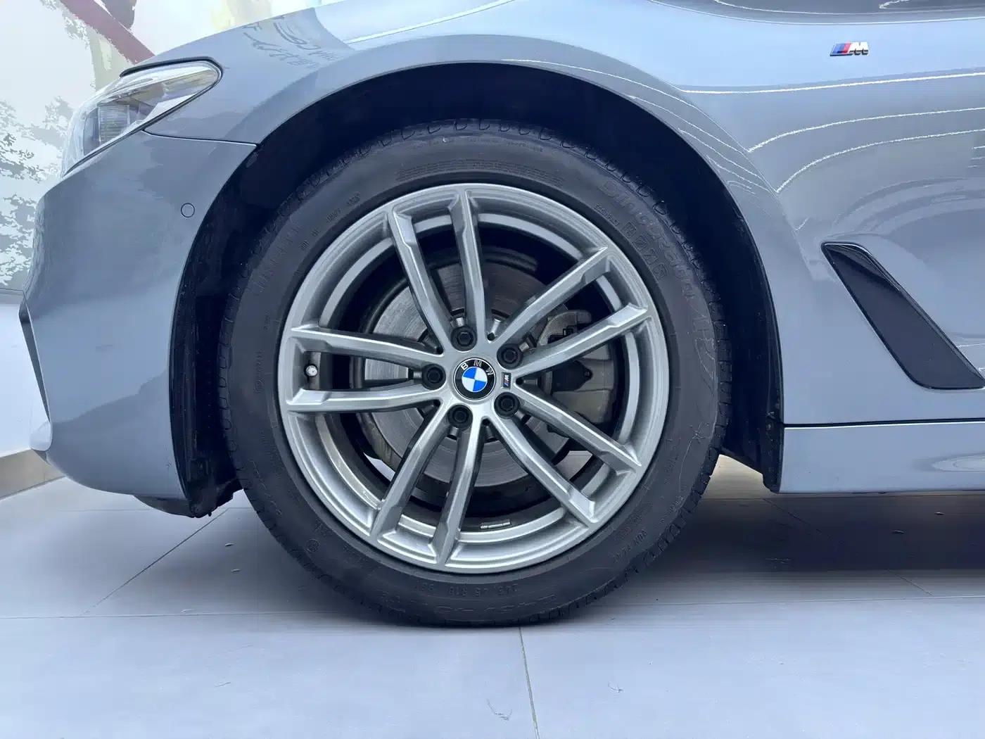 BMW 5 Series (Imported) 2020 525i M Sport Package — миниатюра 9