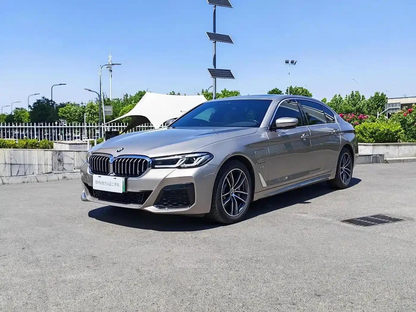 BMW 5 Series PHEV 2021 Facelift 535Le M Sport Package — миниатюра 1