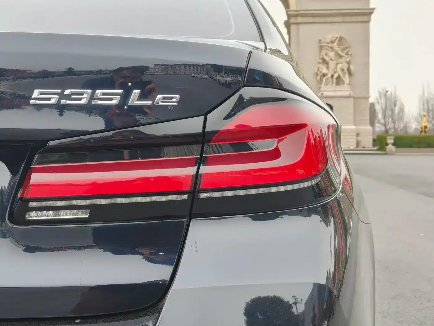 BMW 5 Series PHEV 2022 535Le Pioneer Edition M Sport Package — миниатюра 9