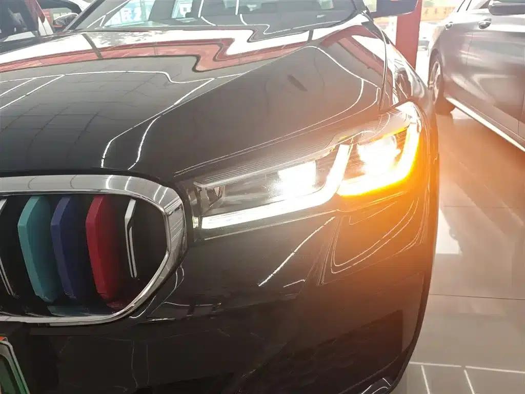 BMW 5 Series PHEV 2021 535Le Pioneer Edition M Sport Package — миниатюра 24