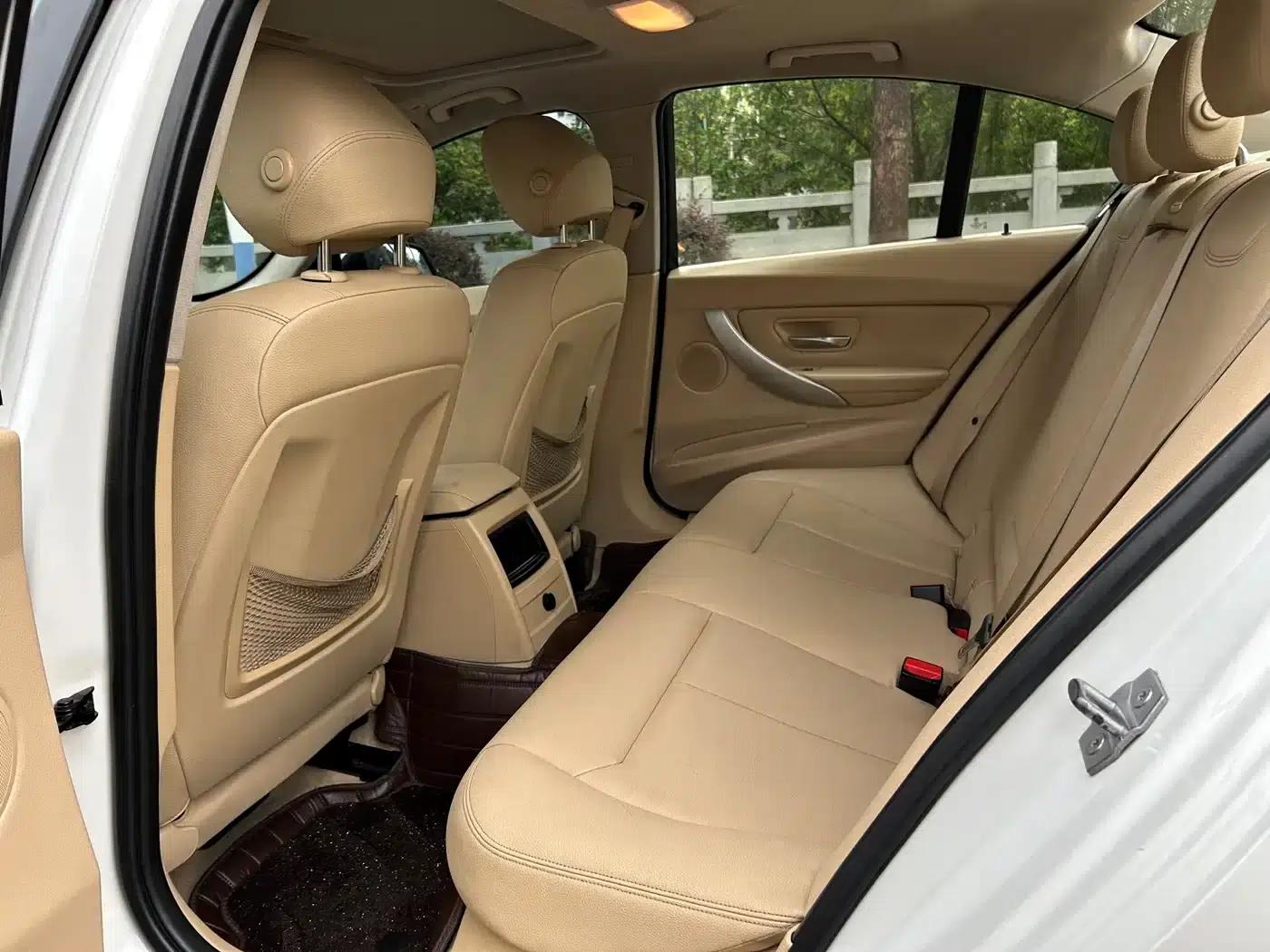 2015 BMW 3 Series 316i Progressive — миниатюра 7