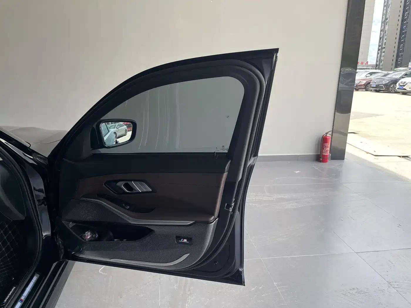 2022 BMW 3 Series Facelift 325Li M Sport Package — миниатюра 24