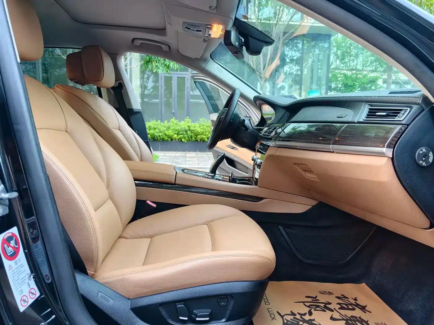 BMW 7 Series 2009 740Li Luxury — миниатюра 8