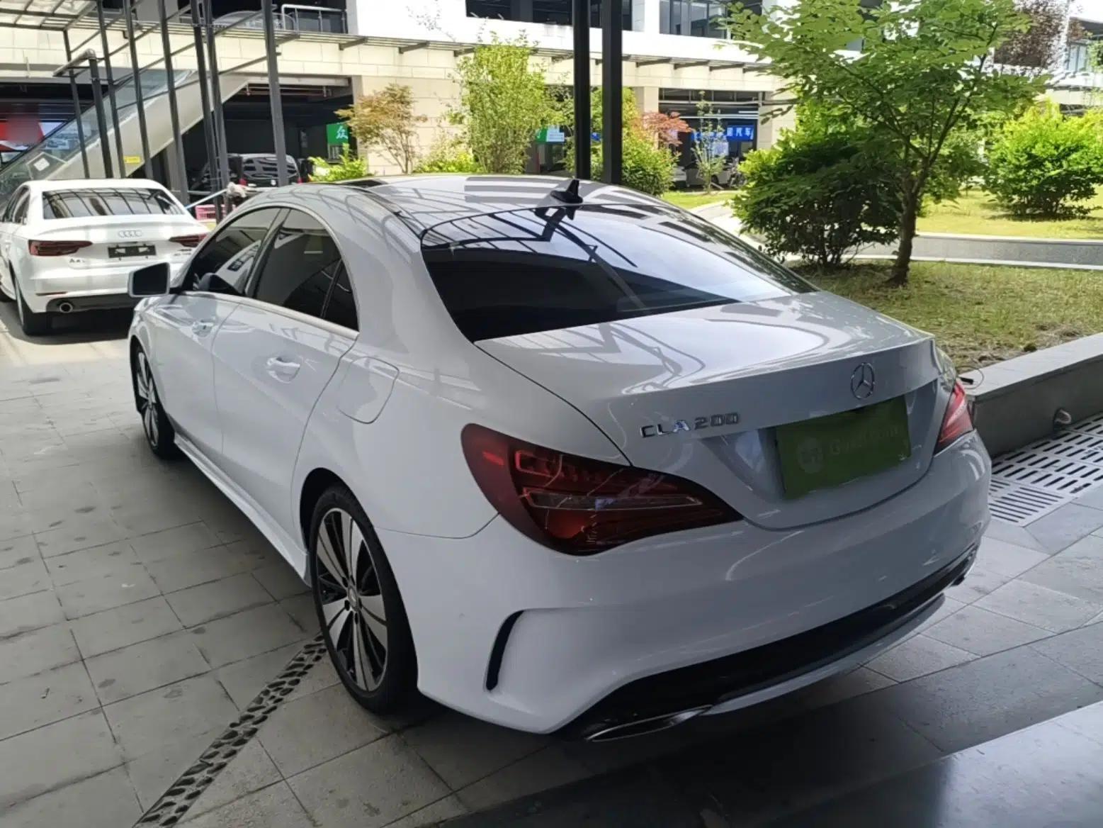 Mercedes-Benz CLA 2016 Facelifted CLA 200 Stylish Edition — миниатюра 4