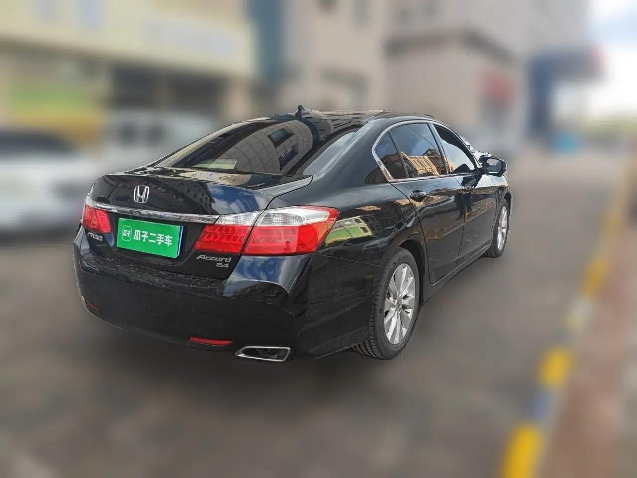 Honda Accord 2014 2.4L EX Luxury Edition — миниатюра 6