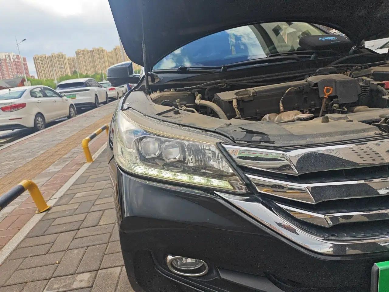 Honda Accord 2014 2.4L EX Luxury Edition — миниатюра 7