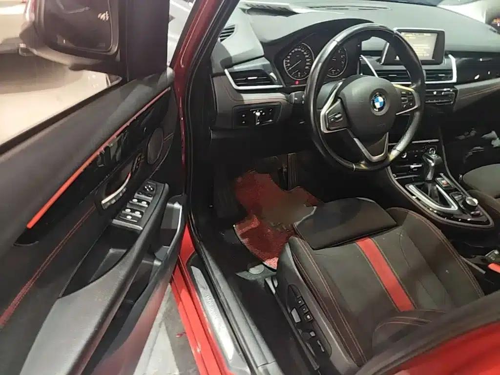 2015 BMW 2 Series Gran Tourer 218i Sport Design Package — миниатюра 16