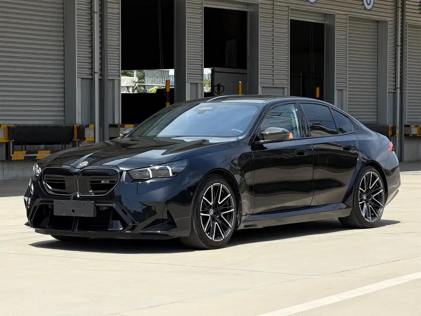BMW M5 PHEV 2025 M5 — миниатюра 1
