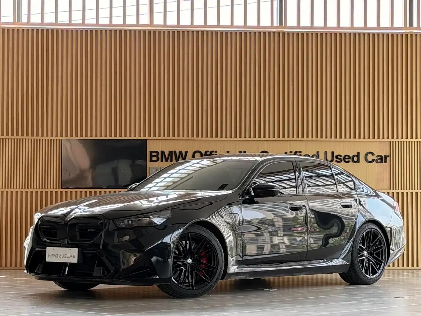 BMW M5 PHEV 2025 M5 — миниатюра 1