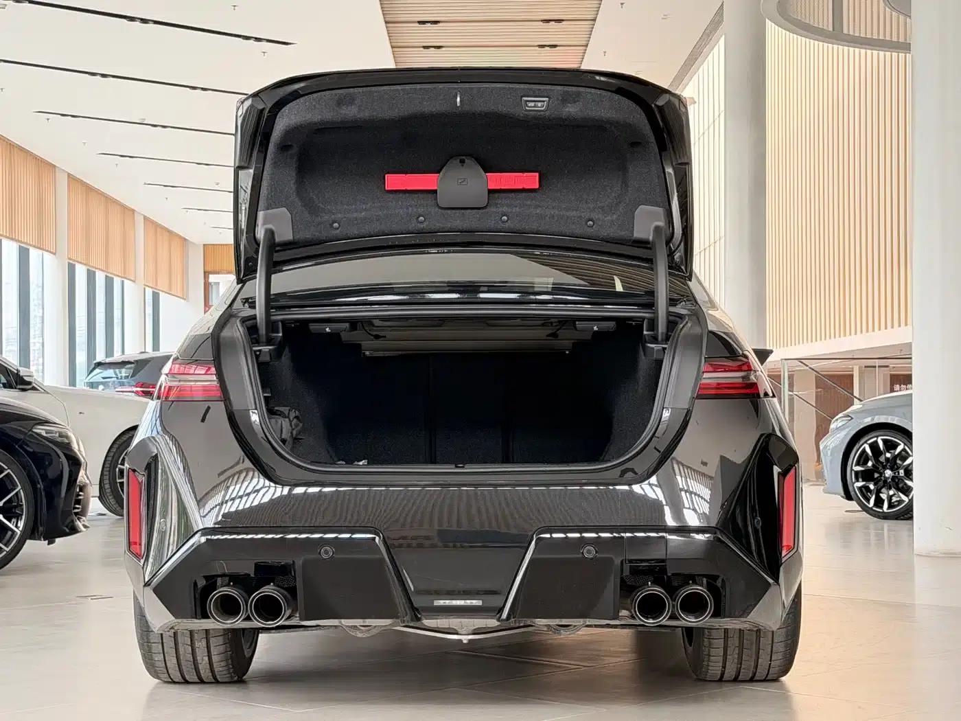 BMW M5 PHEV 2025 M5 — миниатюра 29