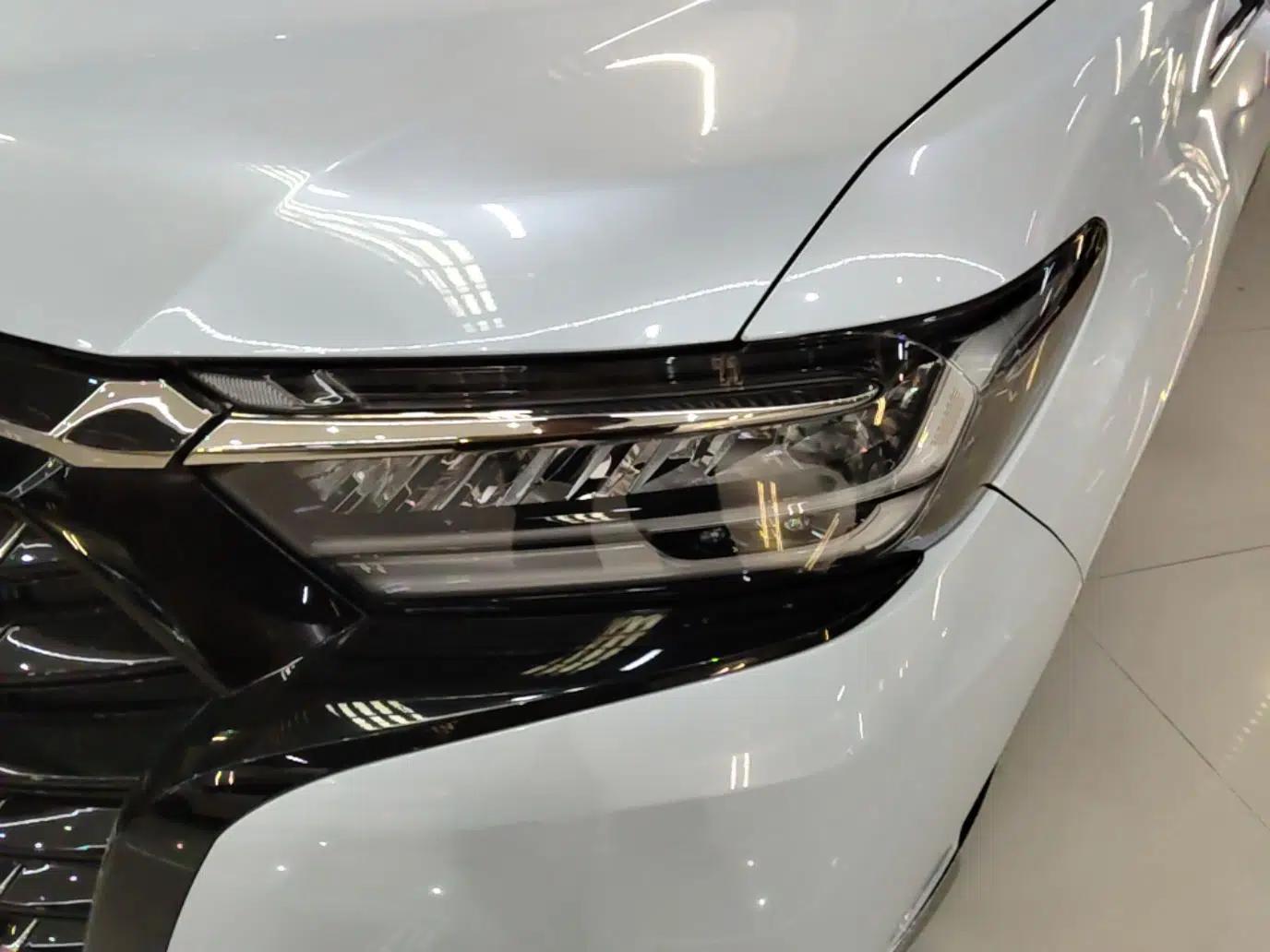 Honda Elysion 2024 2.0L eHEV Luxury Edition — миниатюра 8