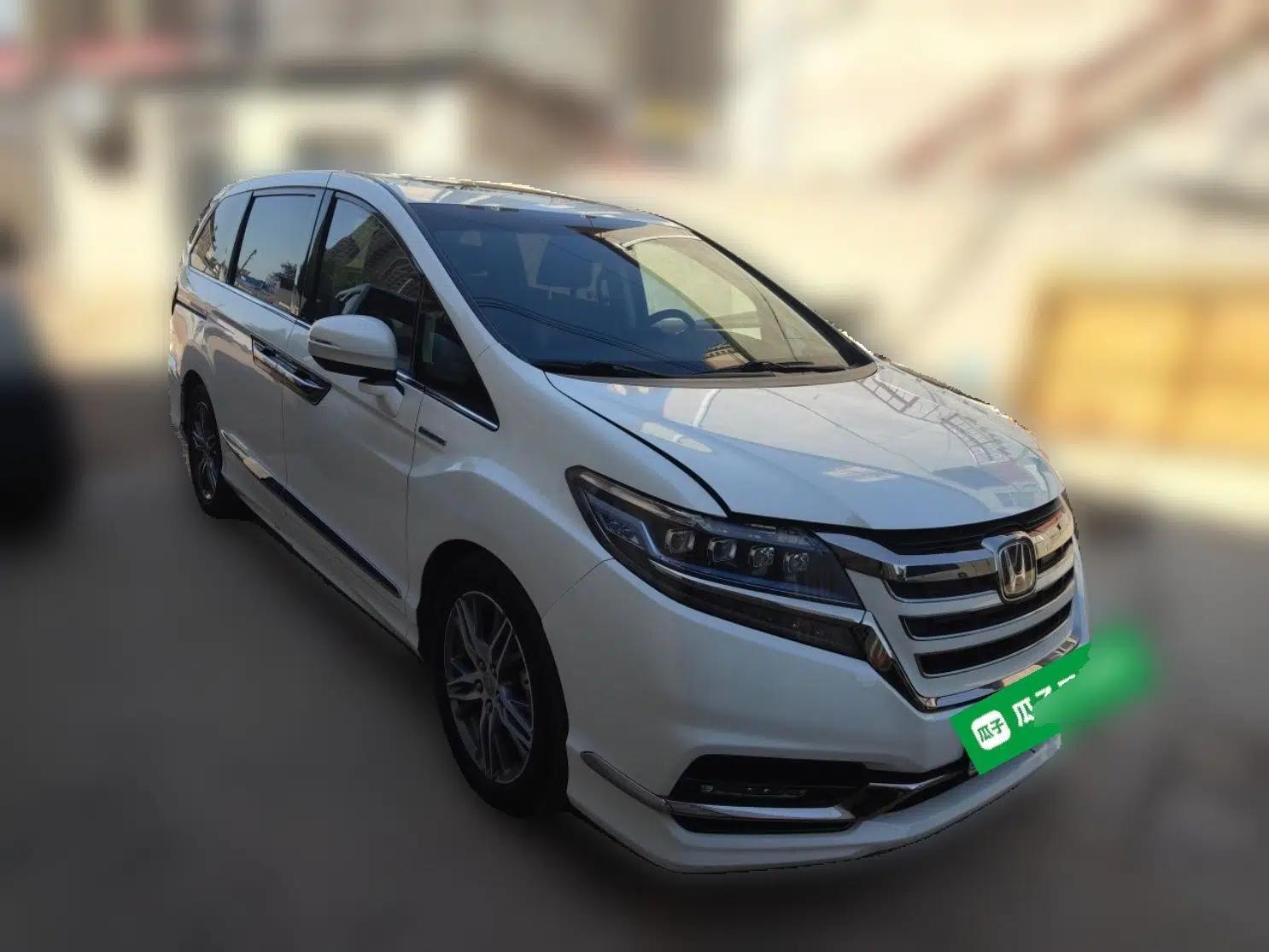 Honda Elysion 2019 2.0L Hybrid Luxury Edition — миниатюра 3
