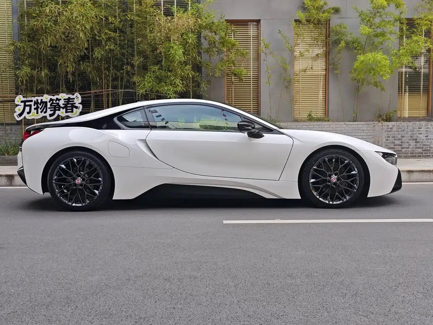 BMW i8 2014 Standard Edition — миниатюра 26