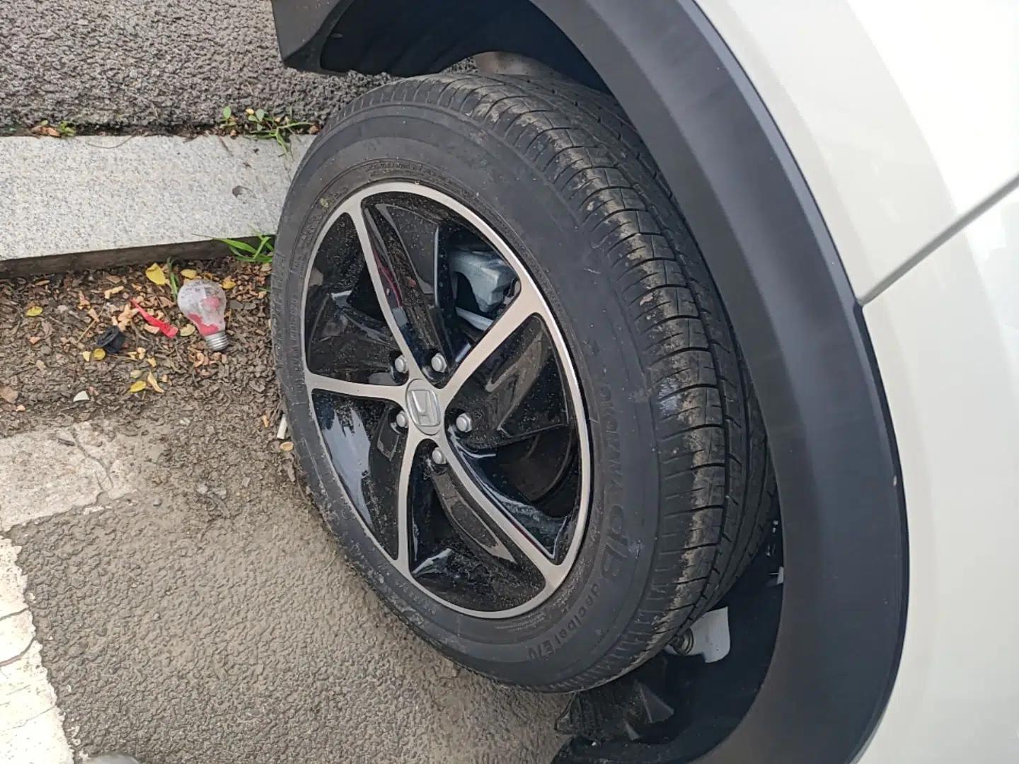 Honda Vezel 2020 1.5L CVT Pioneer Edition — миниатюра 11