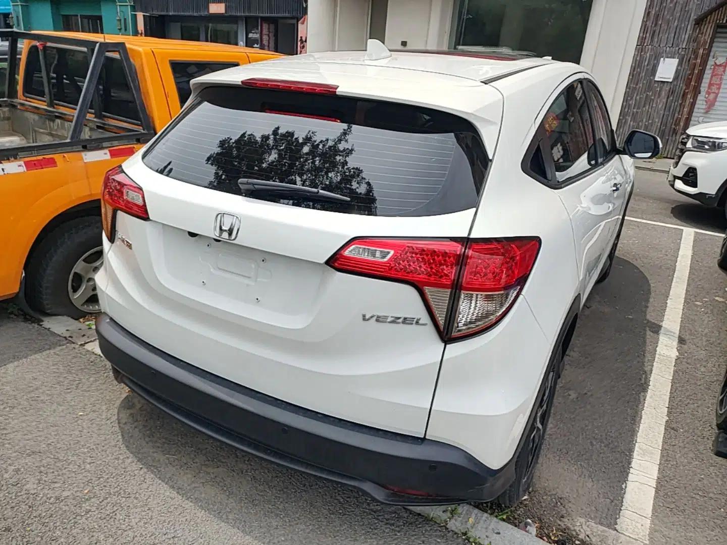 Honda Vezel 2020 1.5L CVT Pioneer Edition — миниатюра 6