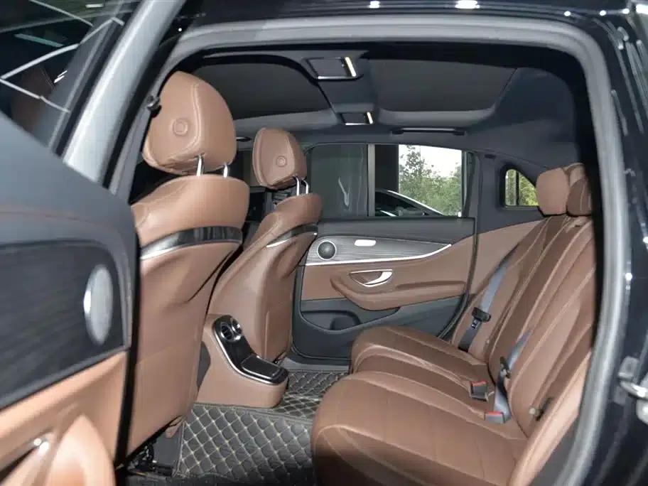 Mercedes-Benz E-Class PHEV 2023 E 350 e L Plug-in Hybrid Sports Sedan — миниатюра 11