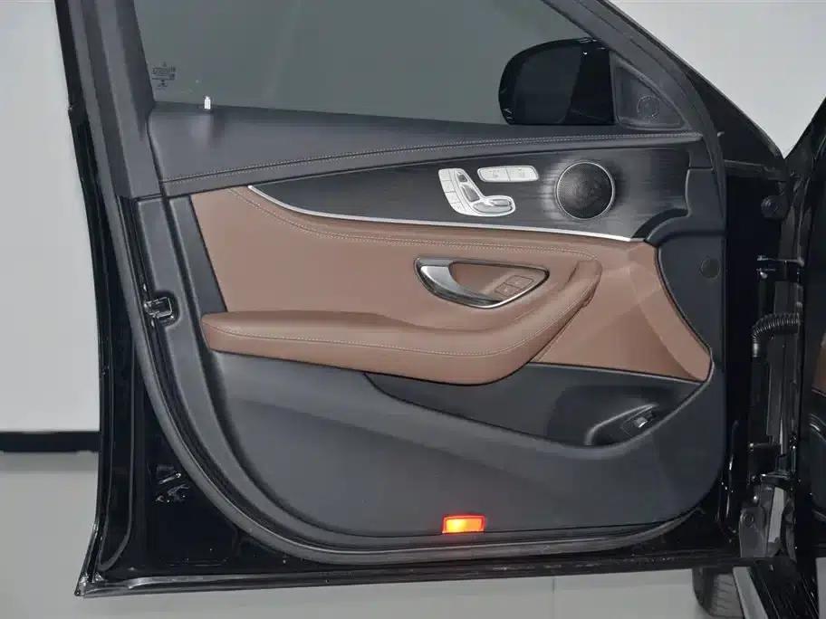 Mercedes-Benz E-Class PHEV 2023 E 350 e L Plug-in Hybrid Sports Sedan — миниатюра 6