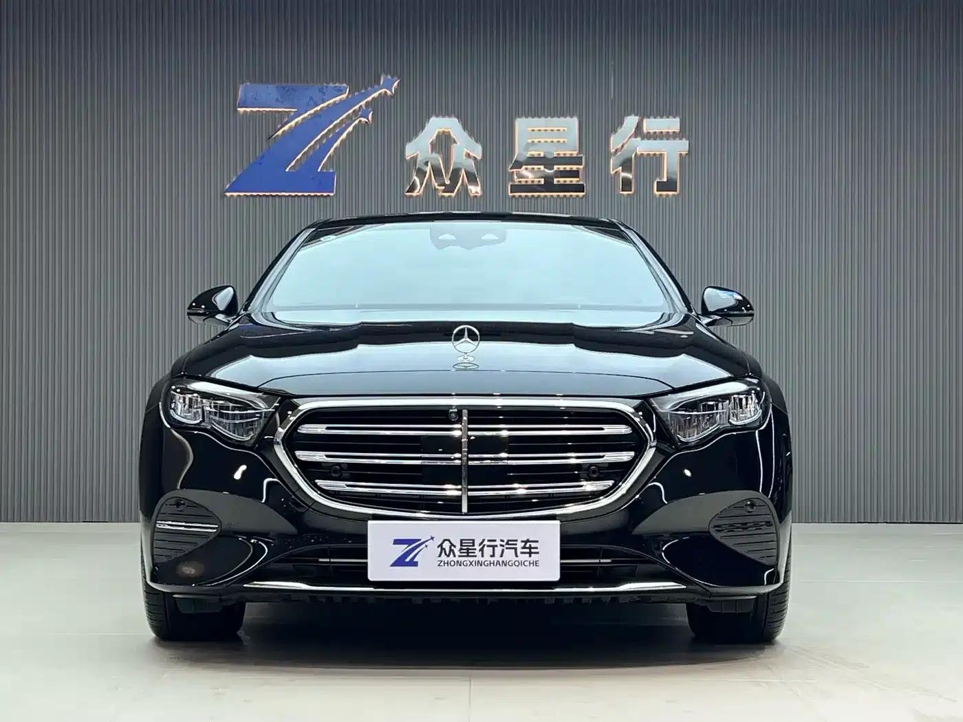 Mercedes-Benz E-Class PHEV 2024 E 350 e L Plug-in Hybrid Sedan — миниатюра 2
