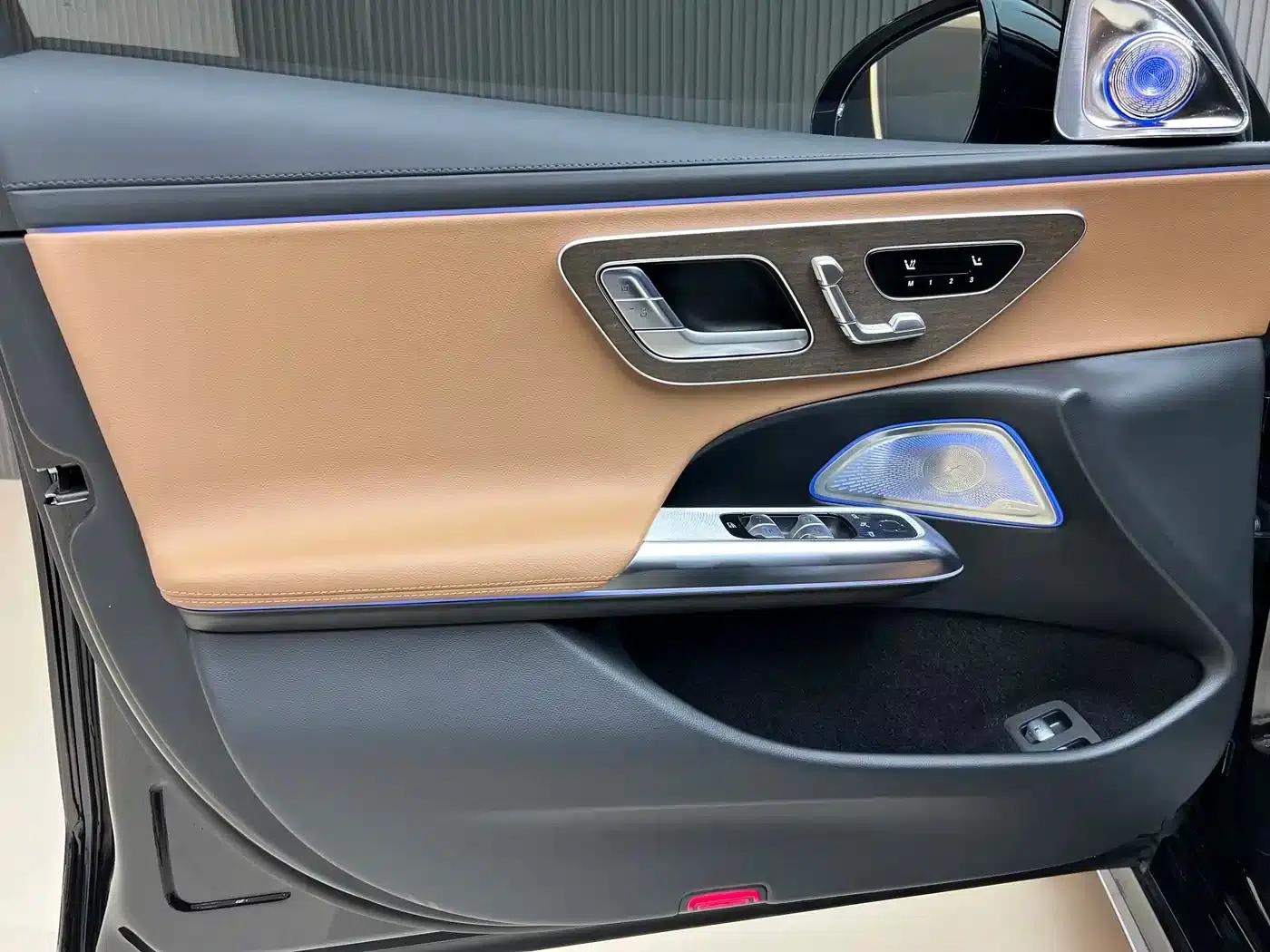 Mercedes-Benz E-Class PHEV 2024 E 350 e L Plug-in Hybrid Sedan — миниатюра 13