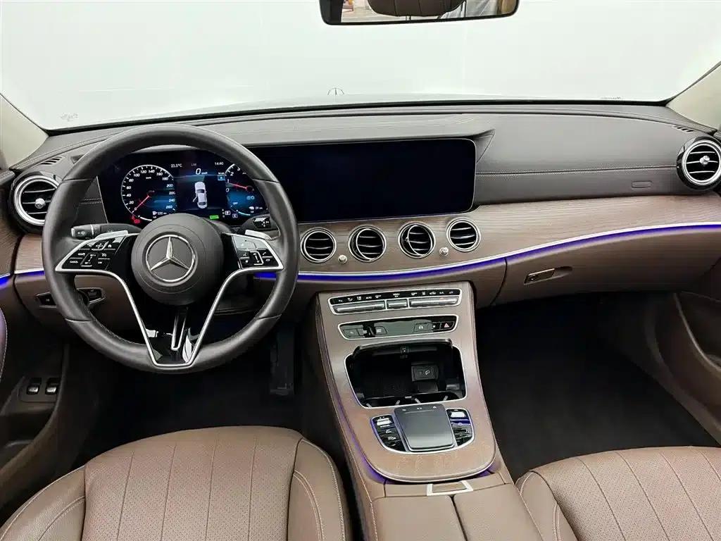 Mercedes-Benz E-Class PHEV 2023 E 350 e L Plug-in Hybrid Sedan — миниатюра 8