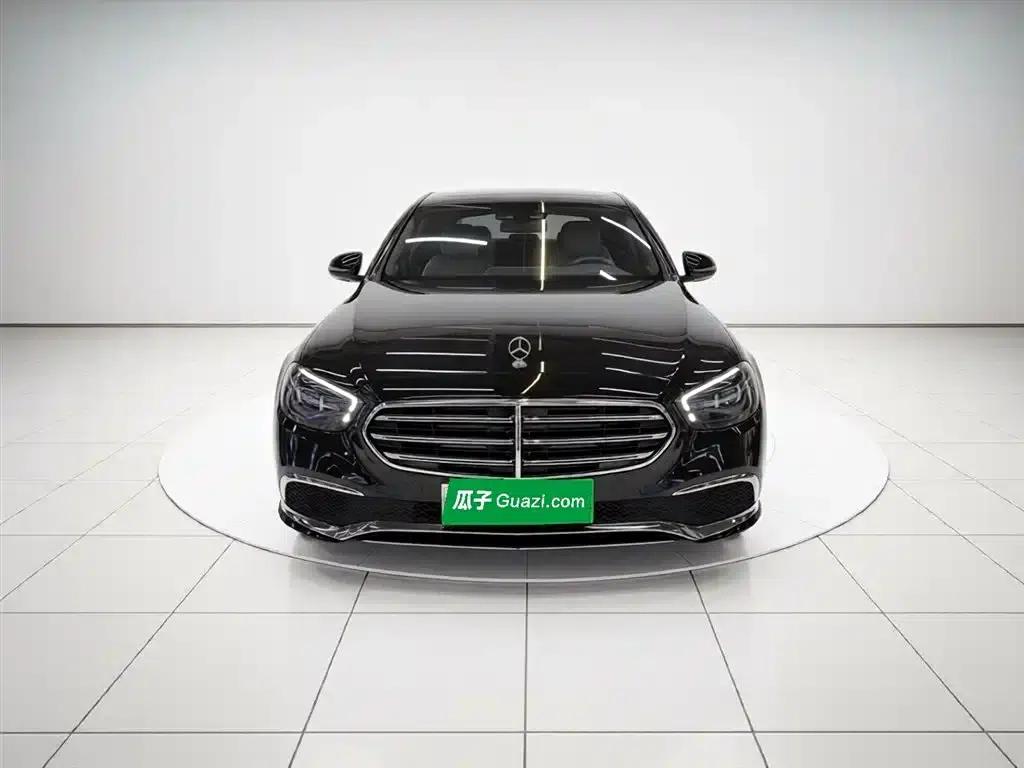 Mercedes-Benz E-Class PHEV 2022 Facelift E 350 e L Plug-in Hybrid Sedan — миниатюра 3