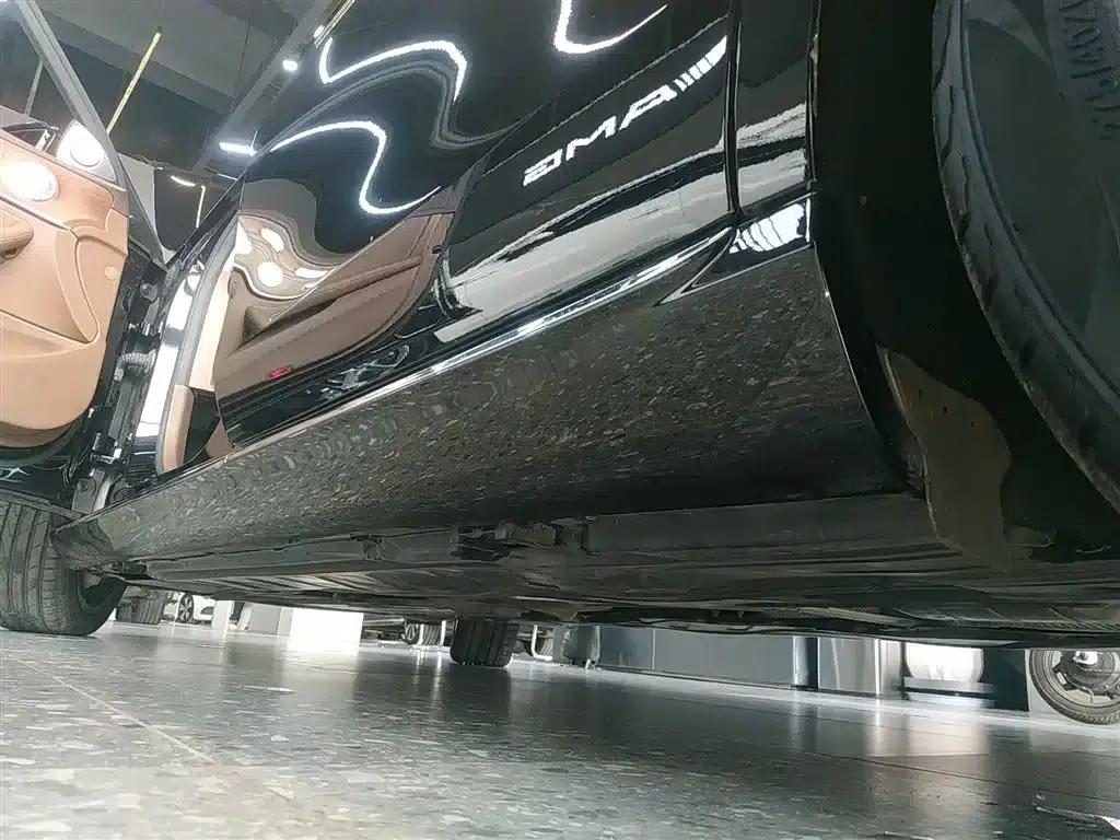 Mercedes-Benz E-Class PHEV 2022 Facelift E 350 e L Plug-in Hybrid Sedan — миниатюра 21
