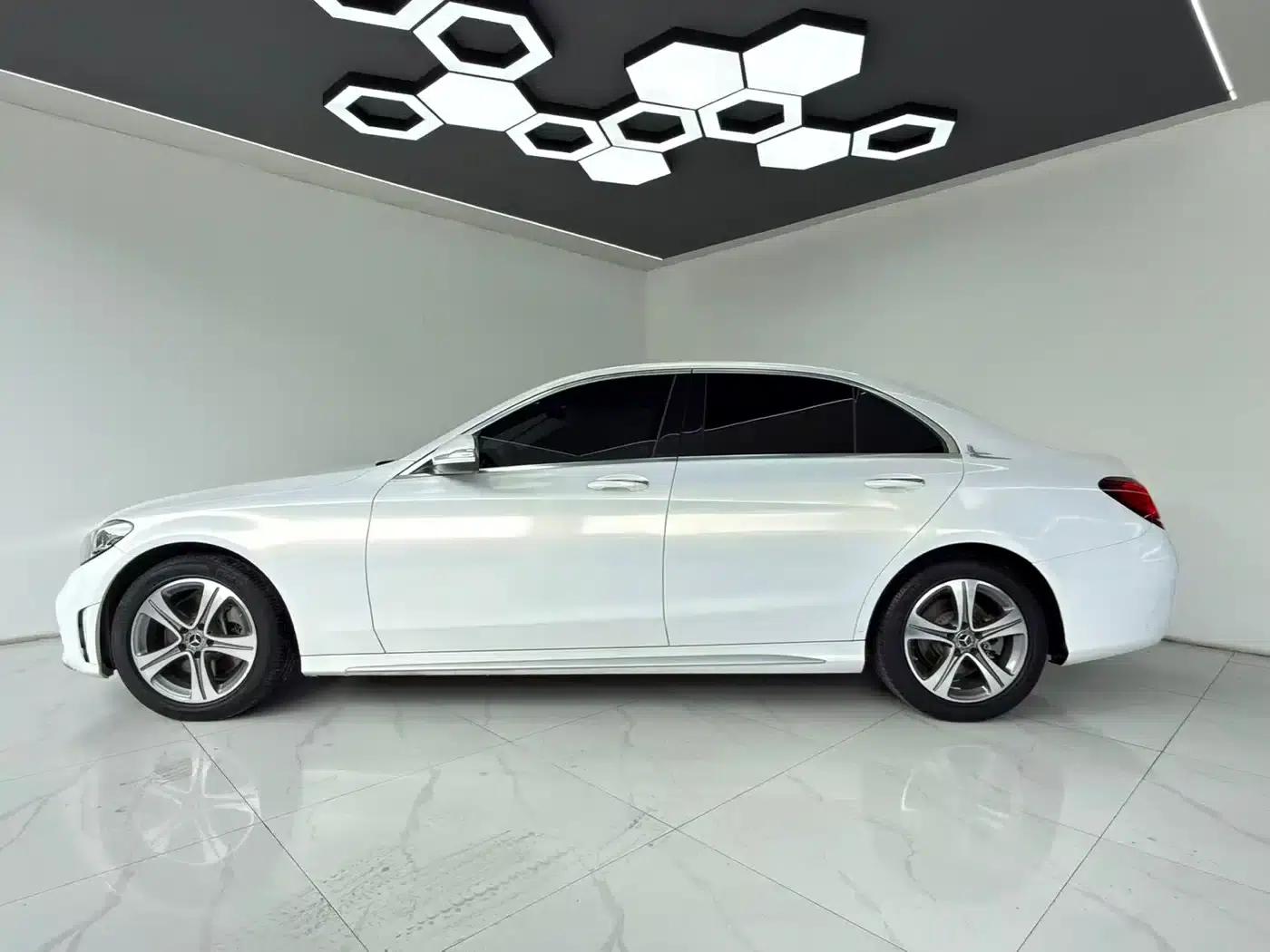 Mercedes-Benz C-Class 2020 Facelift C 260 L Sport Edition — миниатюра 9