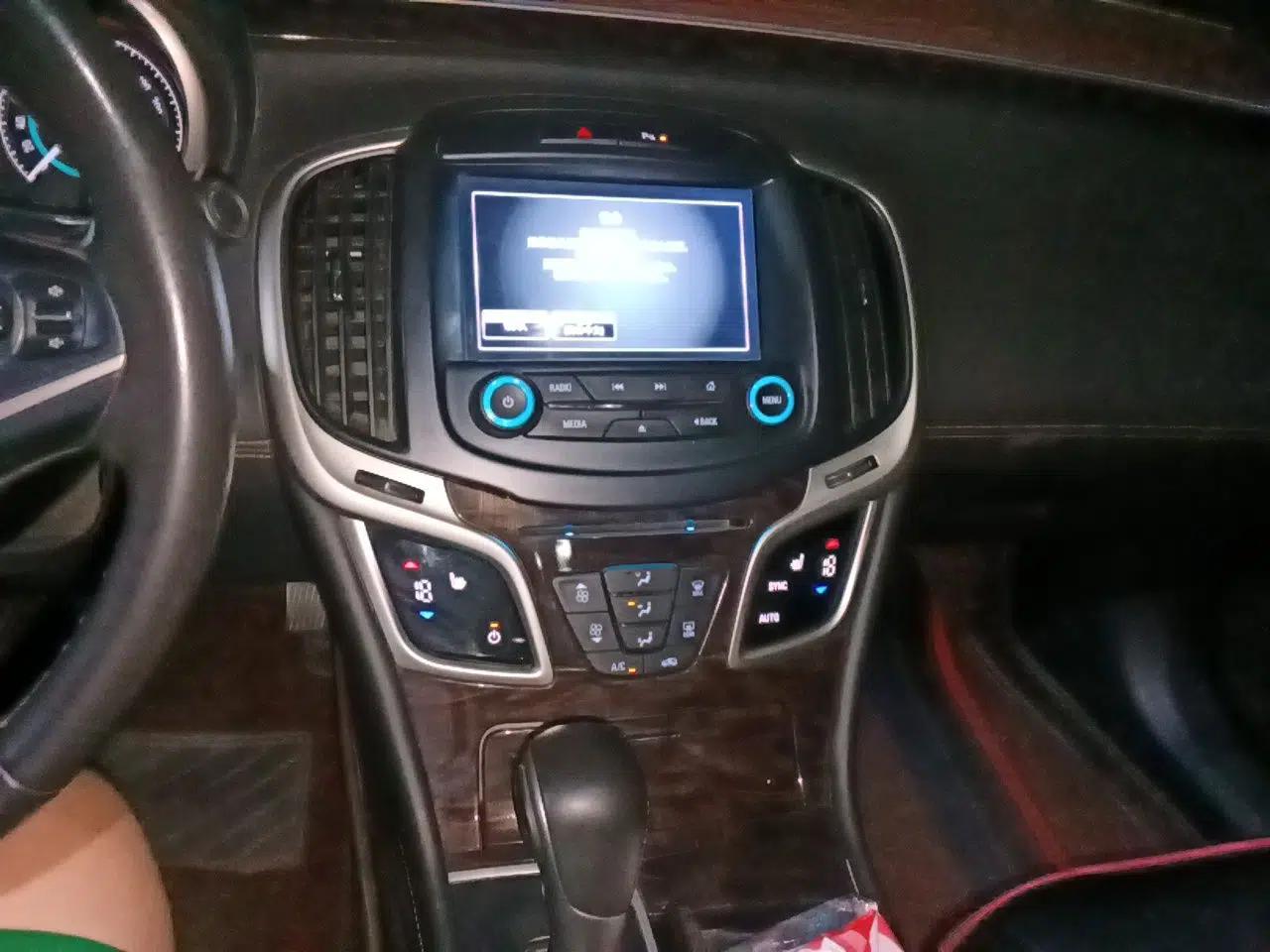 Buick LaCrosse 2013 2.4L SIDI Leading Comfort Version — миниатюра 13