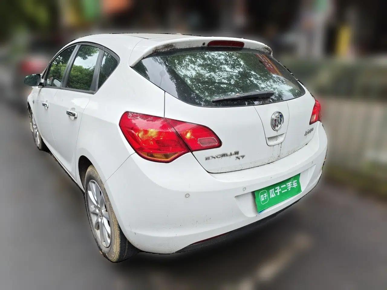 Buick GT 2013 XT 1.6L Automatic Fashion Edition — миниатюра 4