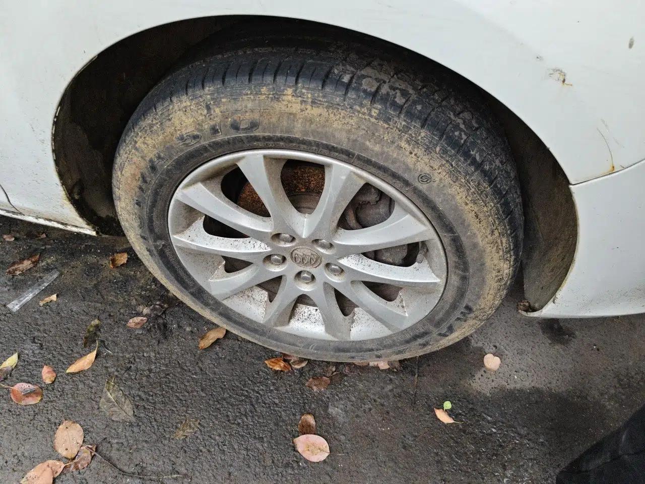 Buick GT 2013 XT 1.6L Automatic Fashion Edition — миниатюра 8