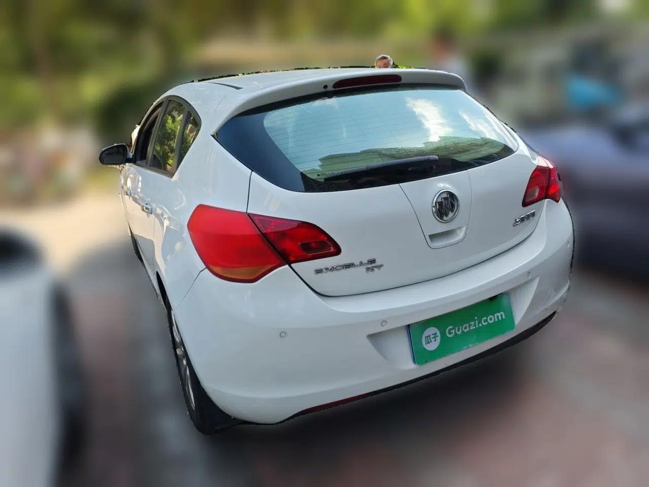 Buick GT 2013 XT 1.6L Automatic Fashion Edition — миниатюра 4