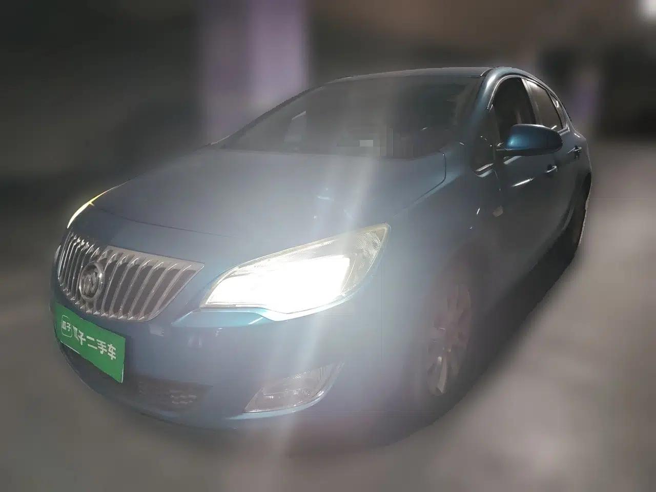 Buick GT 2010 XT 1.8L Automatic Fashion Edition — миниатюра 1
